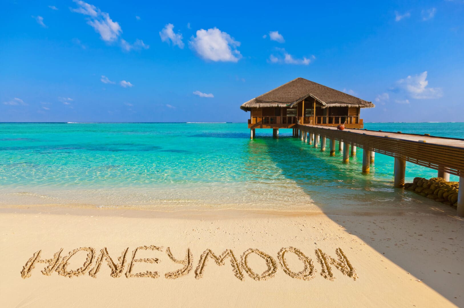 Word,Honeymoon,On,Beach,-,Concept,Holiday,Background