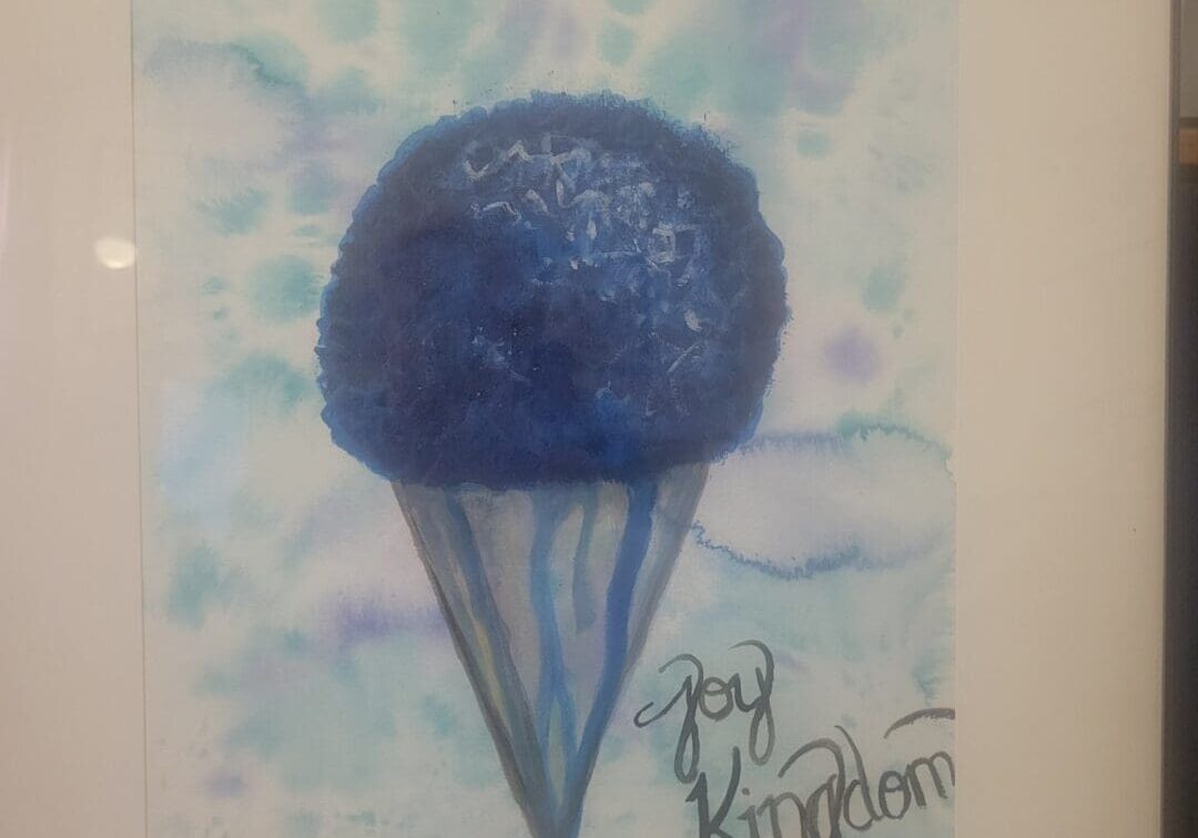 A blue balloon with a white background